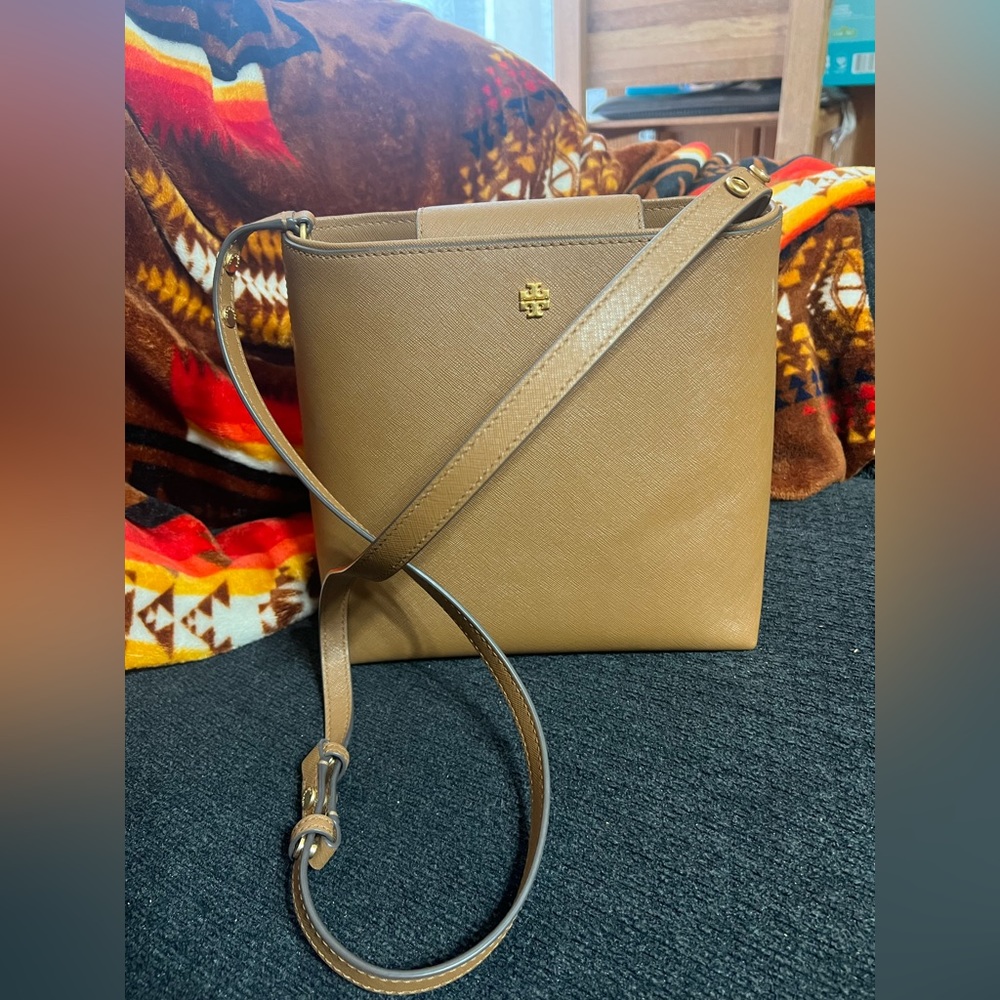 Tory Burch Emerson Bucket Bag
